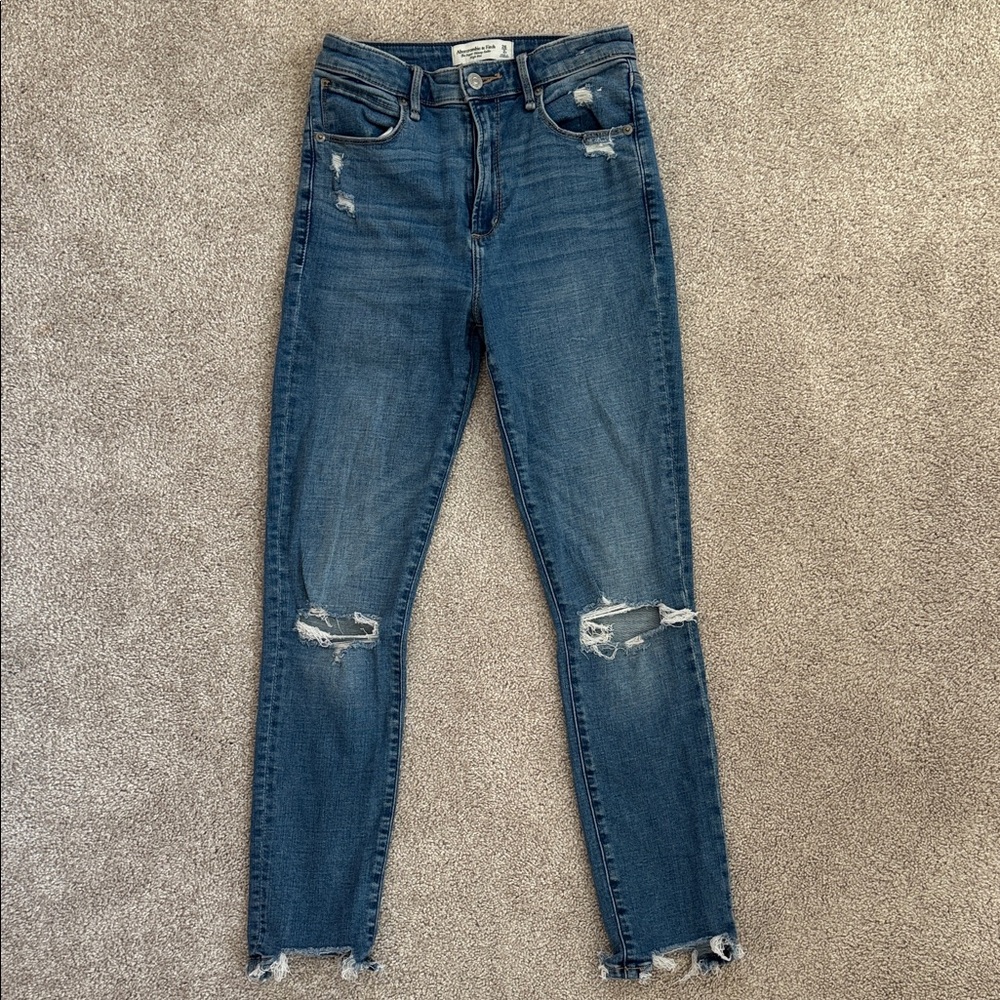 Abercrombie the super skinny ankle high-rise 26